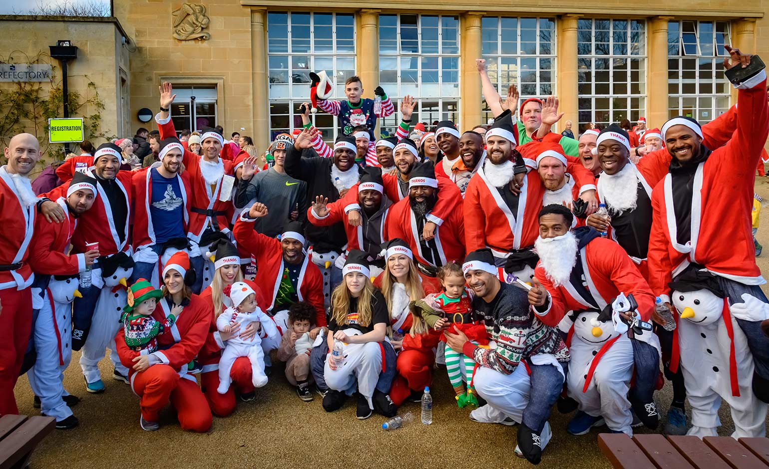 Hundreds of Santas and Elves assemble for Dorothy House’s festive fun
