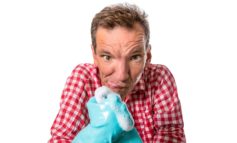 Review | Henning Wehn: It All Comes Out In The Wash – Widcombe Social Club