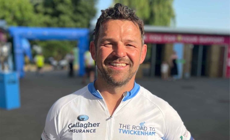 Rugby legend Lee Mears takes part in 750-mile charity cycling challenge