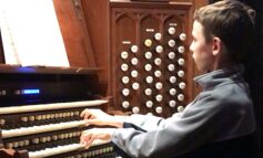 Young organist wows audience during Bath Abbey performance