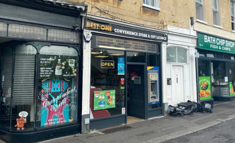 Convenience store cashpoint sign is refused on heritage grounds