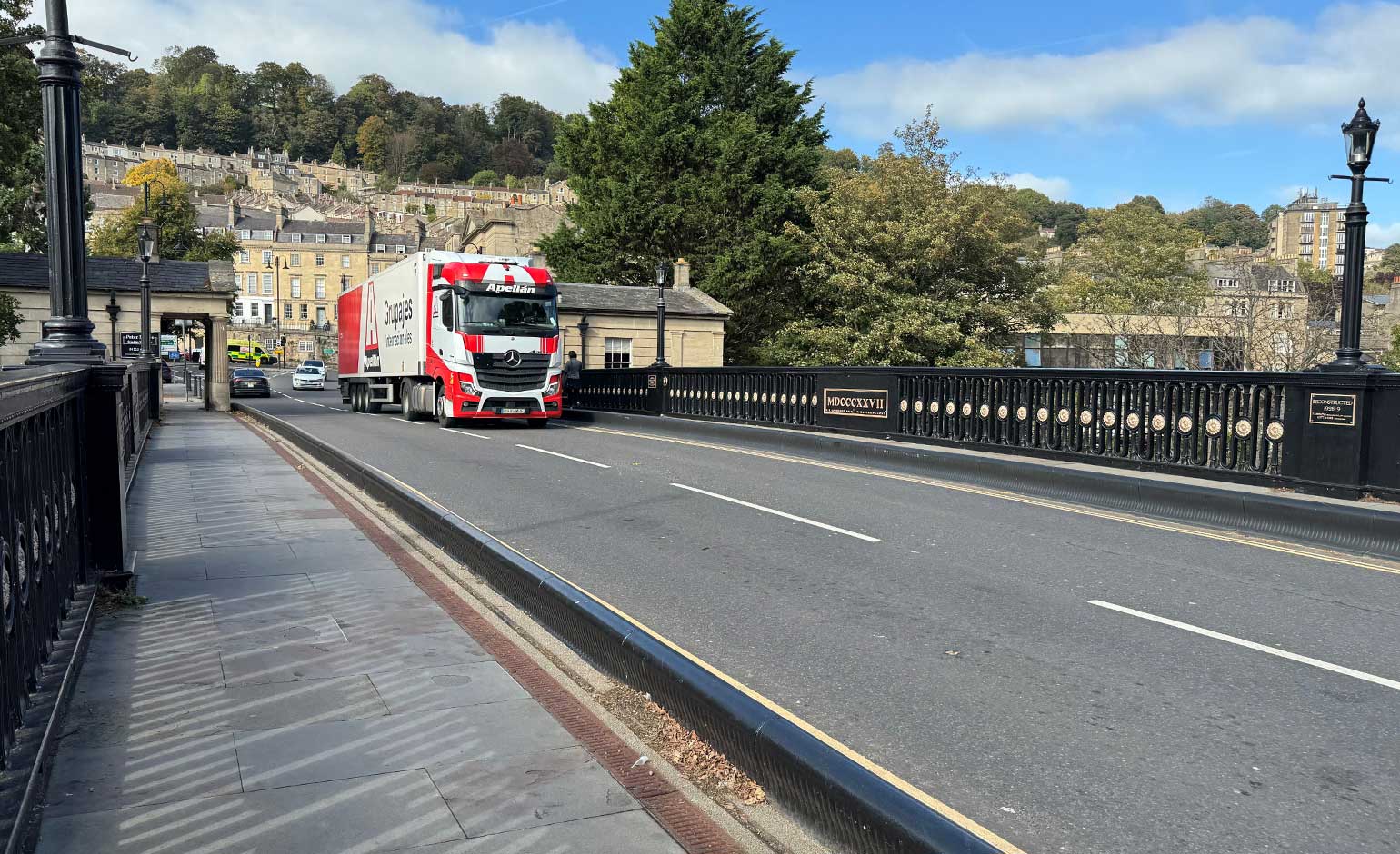 18-tonne weight limit on Cleveland Bridge to stay for another year