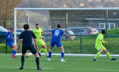 Larks net at the death to snatch Southern League draw with Mitres