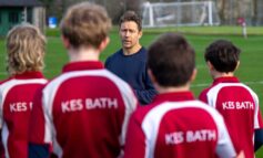 School pupils benefit from rugby masterclass with Jonny Wilkinson
