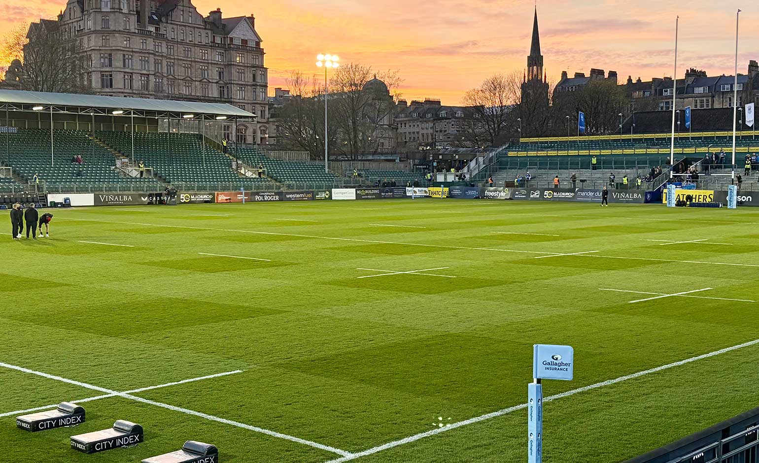 Brilliant Bath storm back from 10-0 down to run Saracens ragged