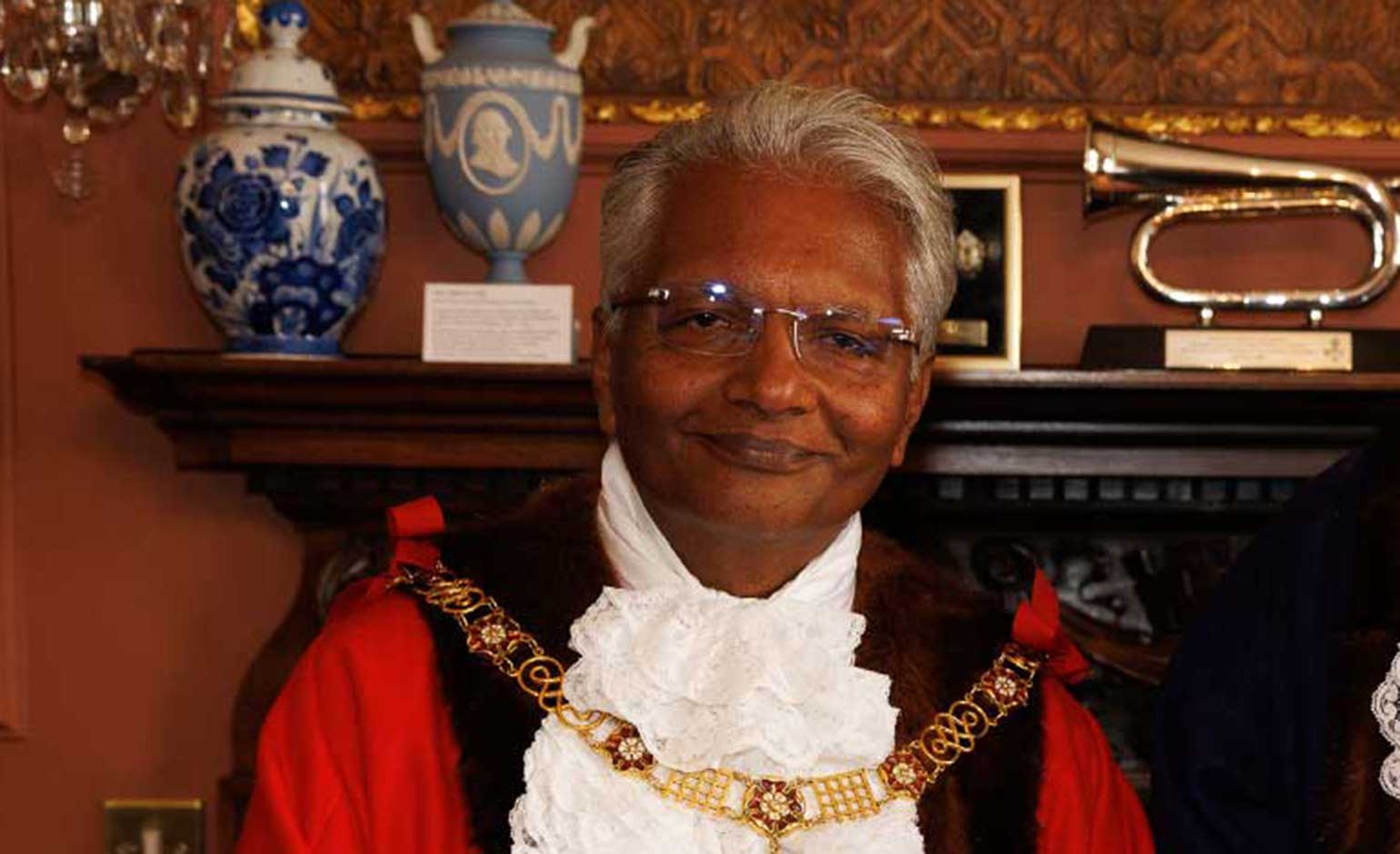 Mayor of Bath apologises after sharing Israeli false flag post on X