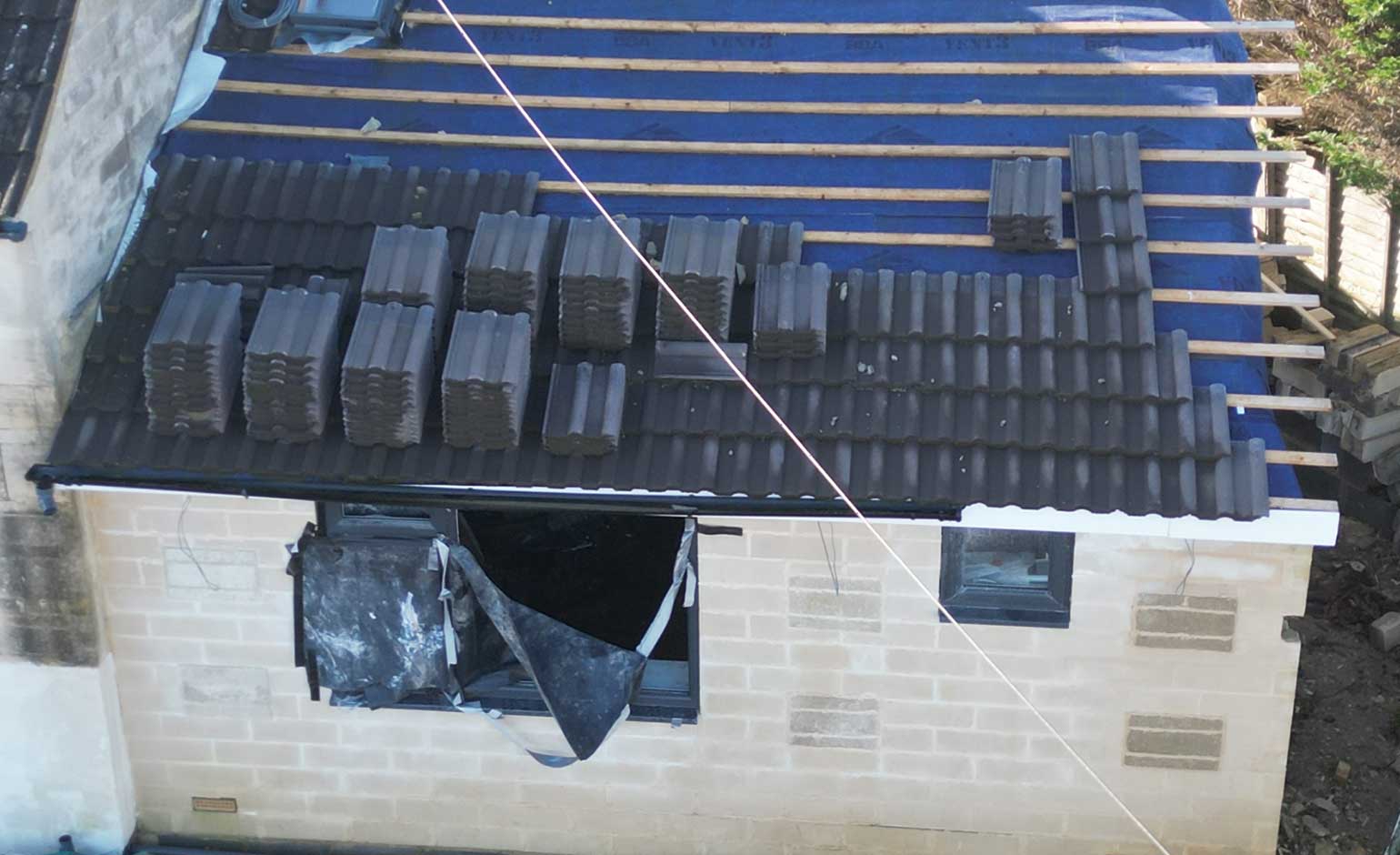 Bath builder jailed after admitting £166,000 fraud against resident