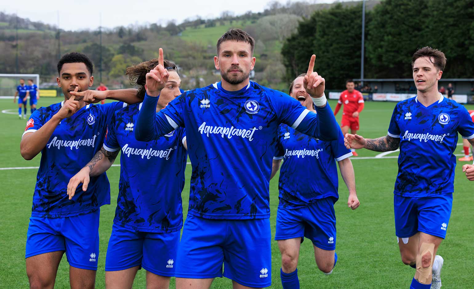 Depleted Larkhall undone by Farm loanee after Good Friday draw