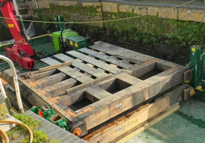 The new gates installed at Kelston Lock | Photo © CRT / Richard Hall