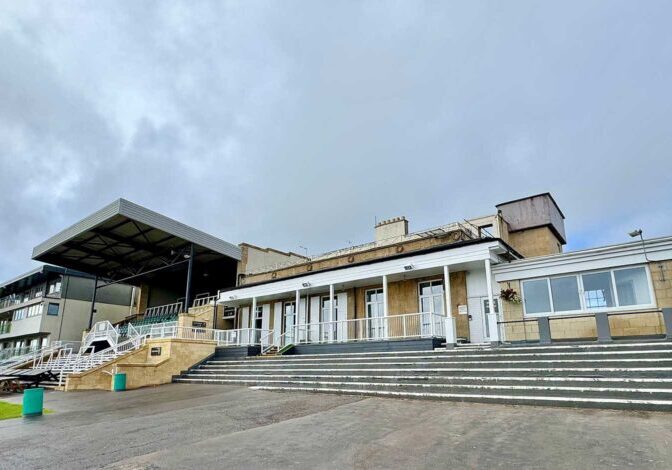 There were some thrilling finishes when Bath Racecourse staged its additional fixture – gained from Brighton Racecourse – on Wednesday 29th April | Photo © Richard Briggs