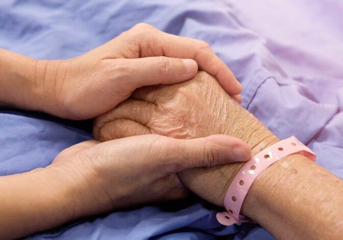 holding-hand-hospital-ss